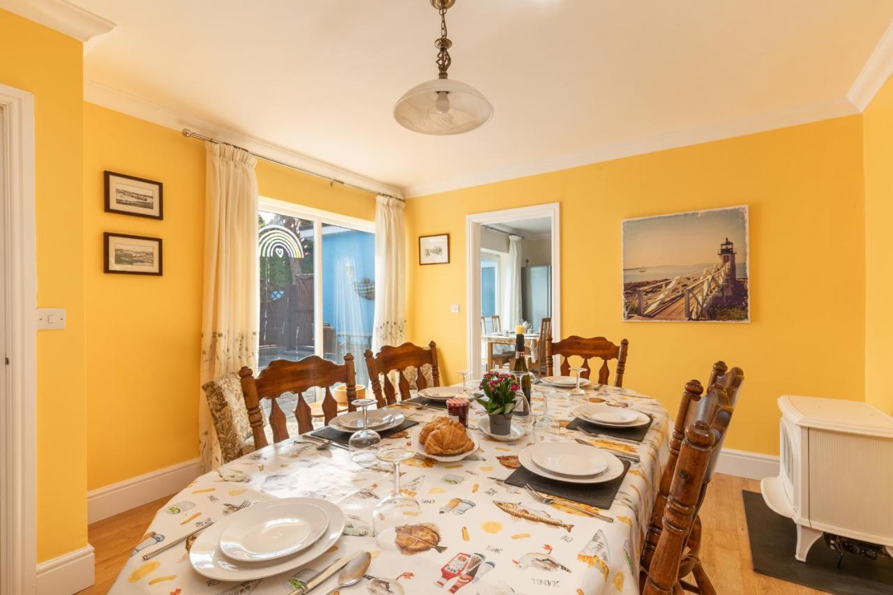 Sunningdale - Beach Side Cottage, Sea Views, Parking Сондерсфут Экстерьер фото